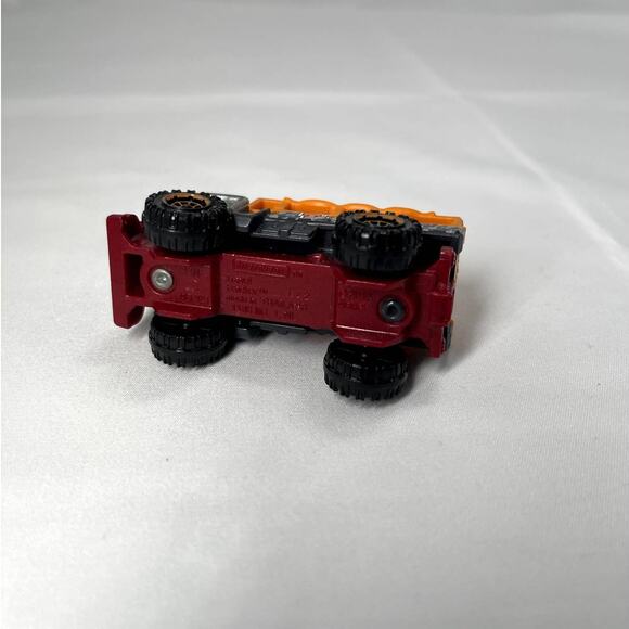 Matchbox Travel Tracker On A Mission 2013 Orange Semi Truck 1:64 Diecast Used - Picture 7 of 7